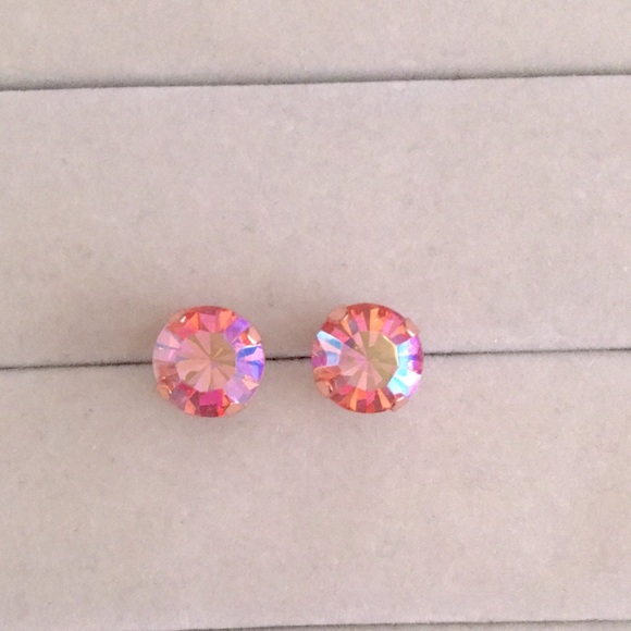 Jewelry - Iridescent Pink Rose Aurora Borealis Shimmer + Rose Gold Crystal Earrings